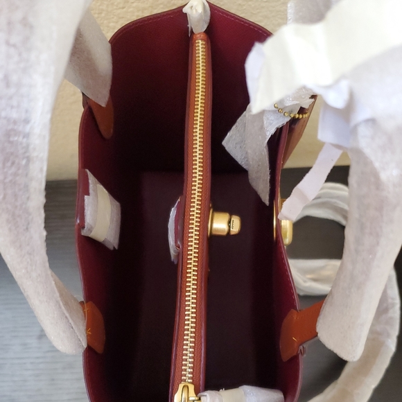 Coach Willow Signature Logo Canvas Floral Print Tote - Picture 12 of 12